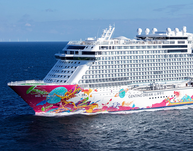 Genting Dream Ocean Liner MEYER WERFT