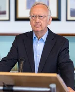 Bernard Meyer spricht auf der digitalen Infoveranstaltung