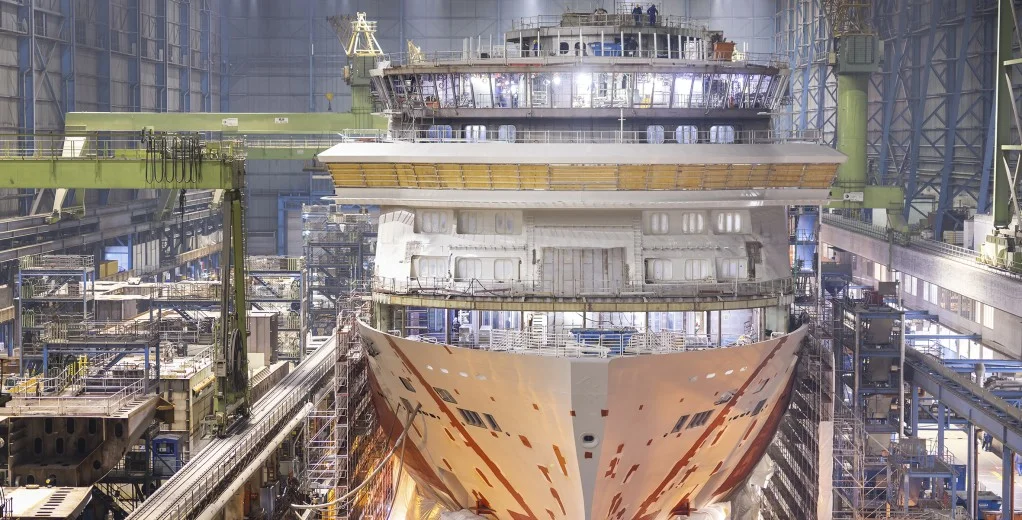Cruise Ship under Construction Cruise Ship under Construction