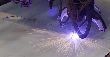 Steel-cutting Norwegian Escape