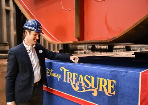Kiellegung Disney Treasure