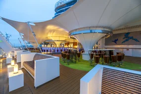 AIDAnova Lanai Bar
