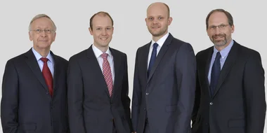 (v.l.n.r.): Bernard Meyer, Dr. Jan Meyer, Tim Meyer und Lambert Kruse