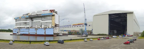ovation_of_the_seas.jpg