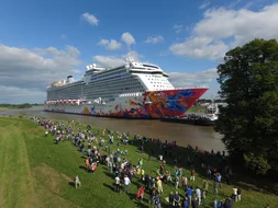 River Ems Conveyance of Genting Dream